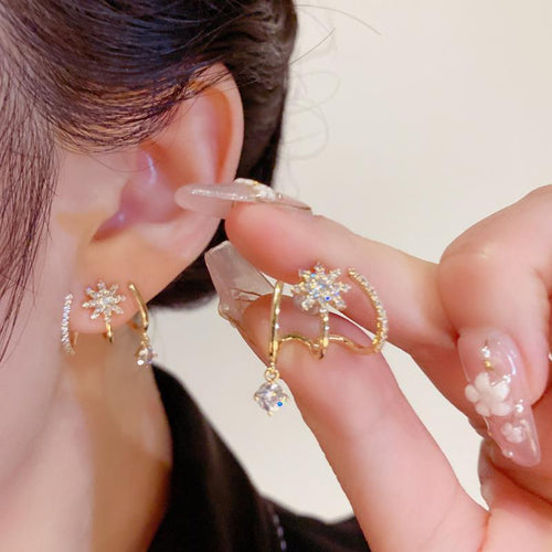 أقراط الأذن الفاخرة Crystal Flower ✨